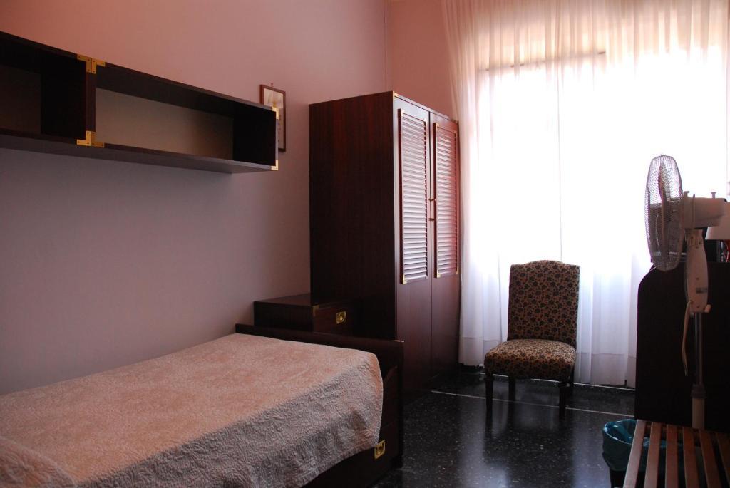 Hotel Colibri Finale Ligure Pokoj fotografie